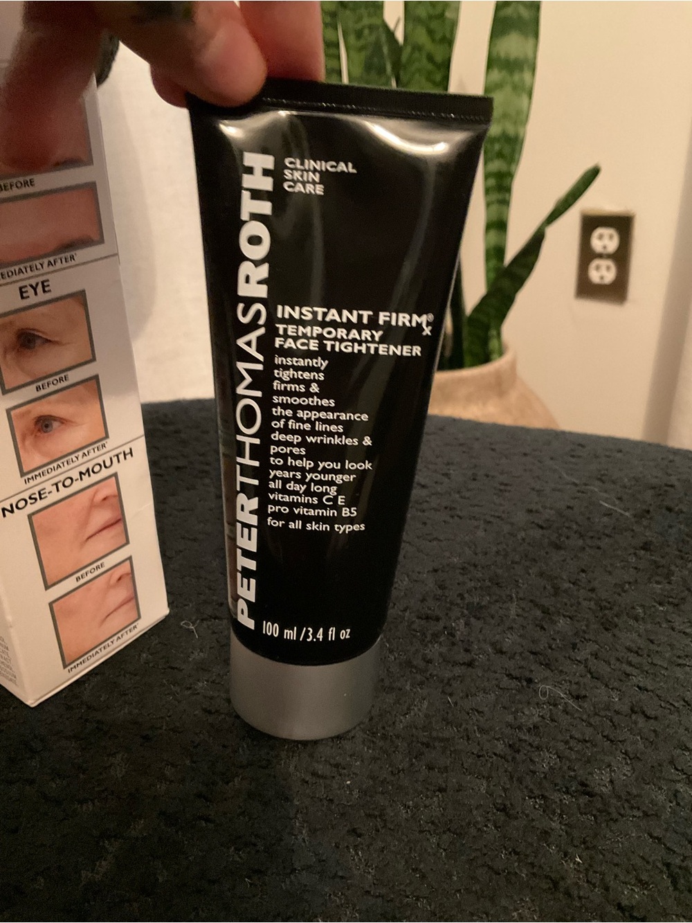 Peter Thomas Roth temporary face tightener - Picture 3 of 8